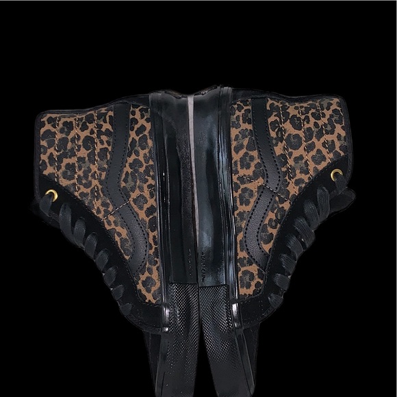 Size 7 Vans Pro Leopard High Top “Cher Strawberry” collection vans. - Picture 7 of 13